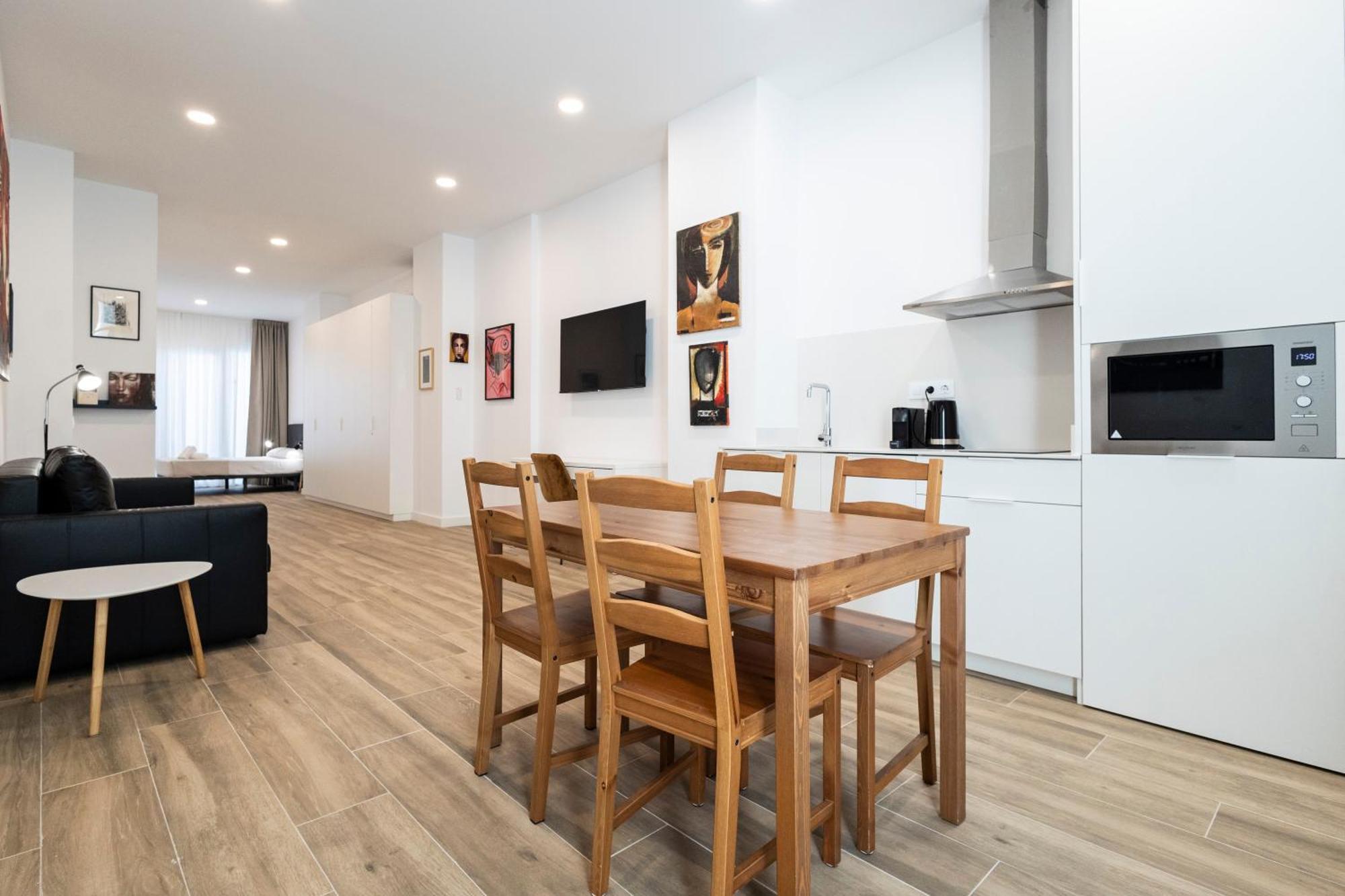 דירות ולנסיה La Casa De La Pintora By Concept Flats מראה חיצוני תמונה